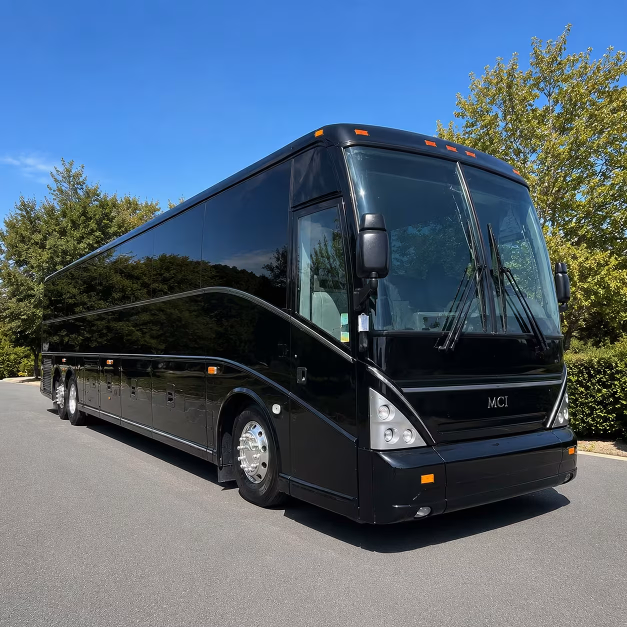 field trip shuttle buses to riverside air and art museums