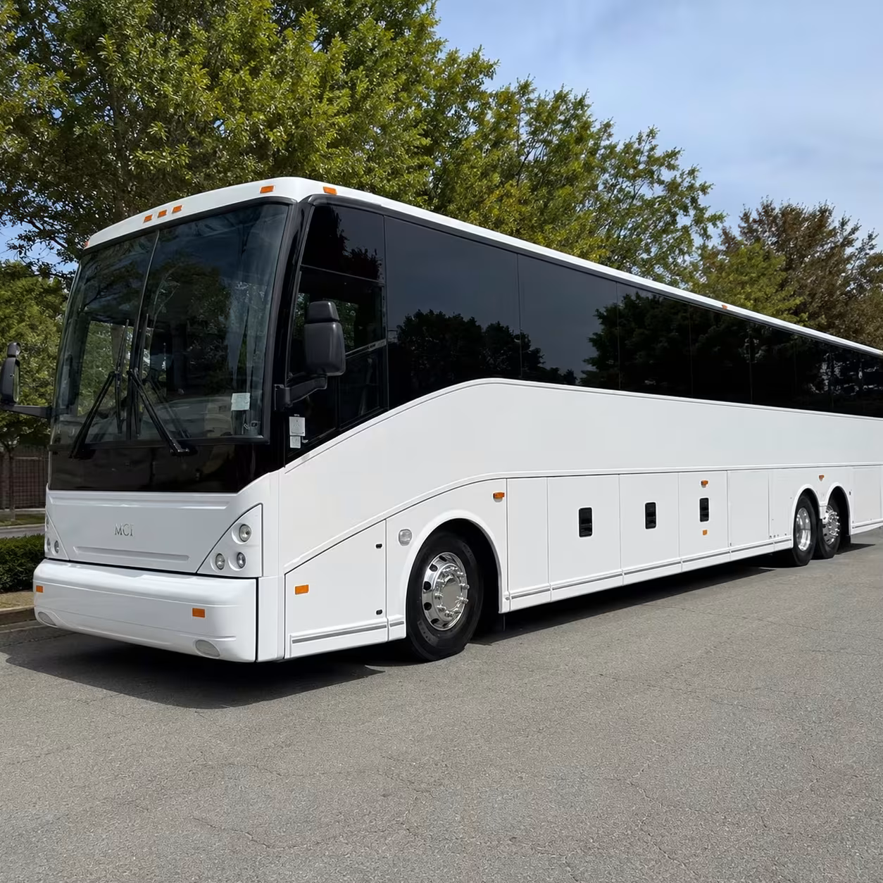 riverside metrolink employee shuttle buses for last mile commutes